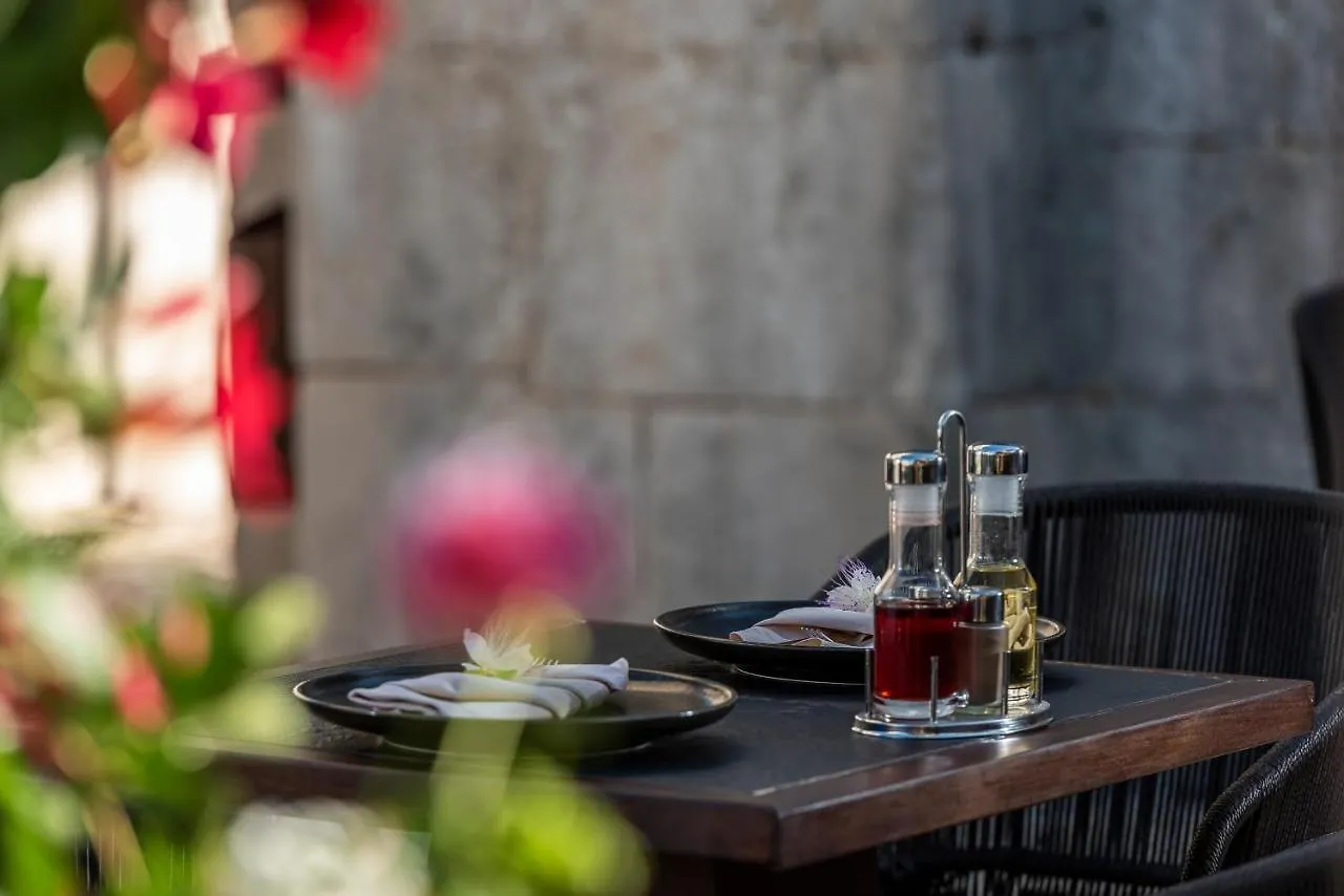 Heritage Hotel Maskovica Han Pakostane 4*,